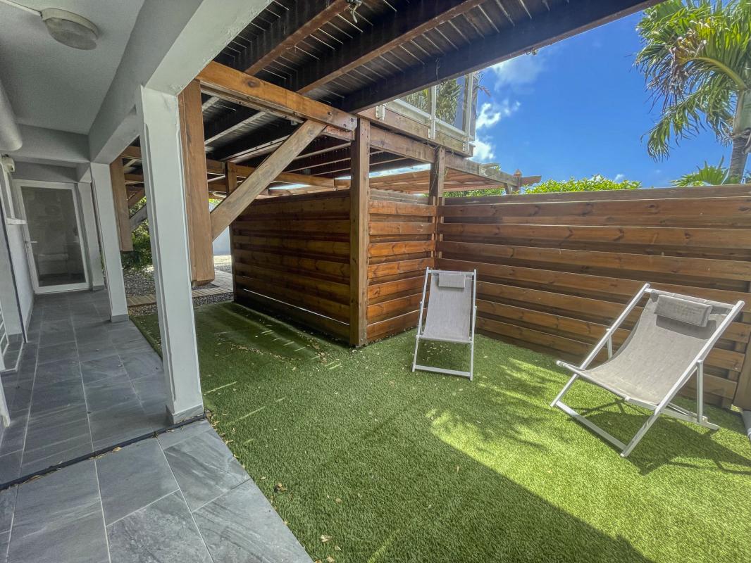 31.Location villa piscine vue mer Sainte Anne Guadeloupe_Chambre 3 Jardin